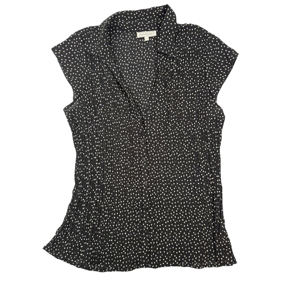 Blousology Black and White Dotted Pleated Button-Down Cap Sleeve Blouse XL